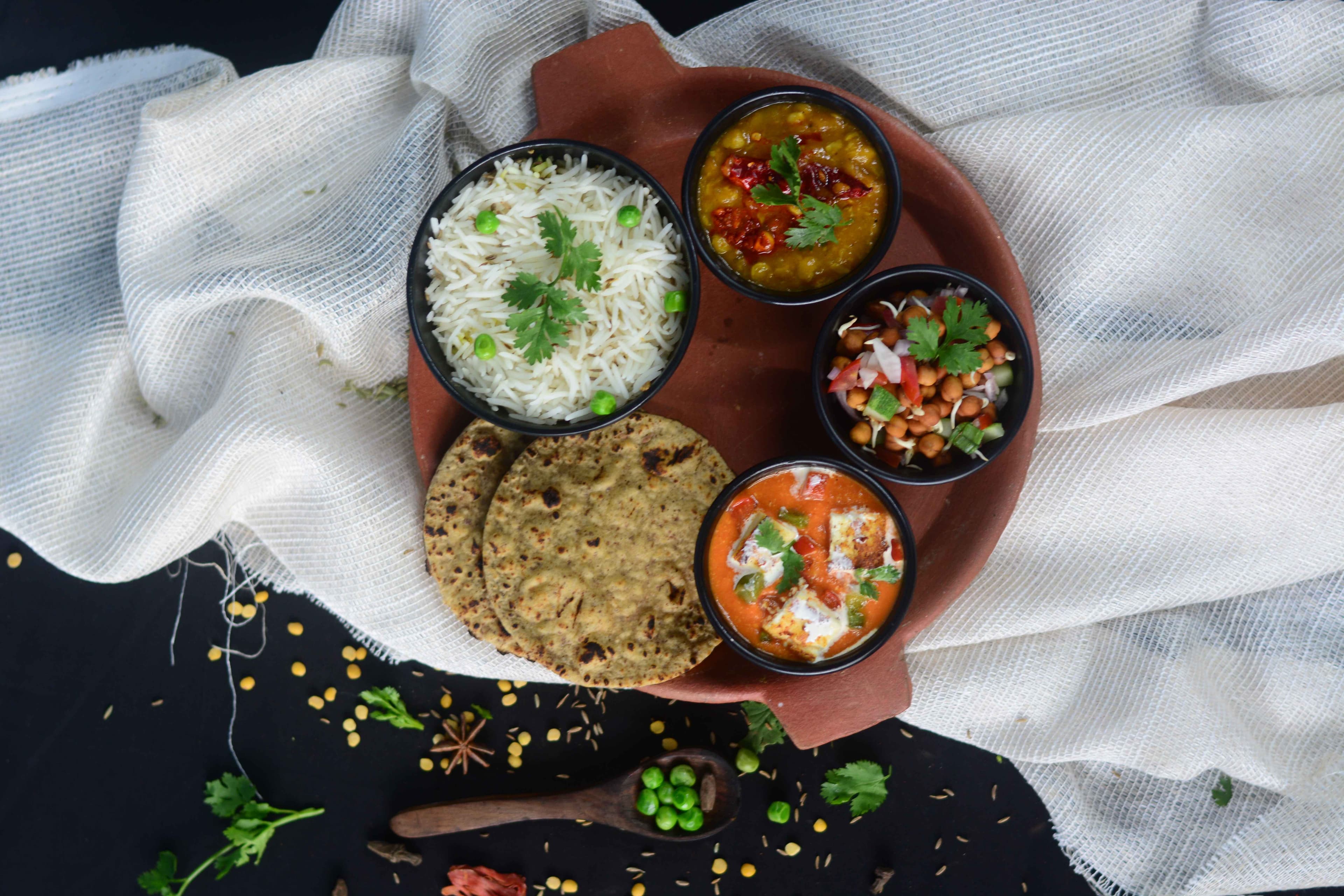 Dal and Paneer Lababdar Combo