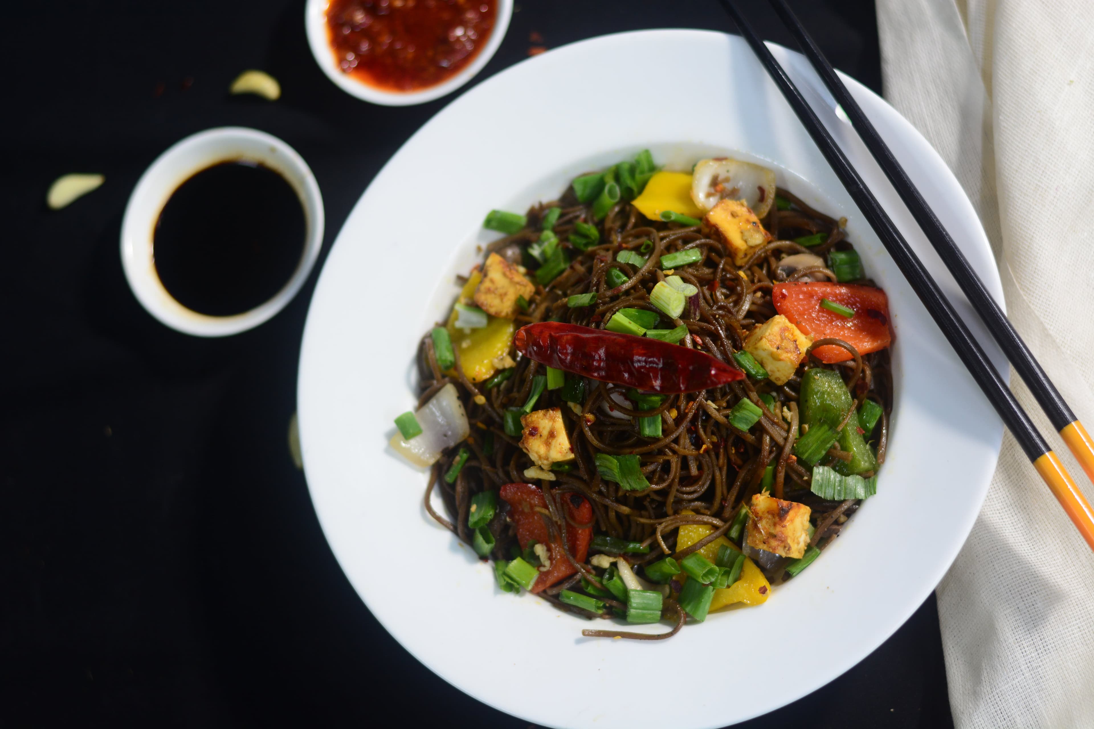 Spicy Vitality Buckwheat Noodles (Tofu)